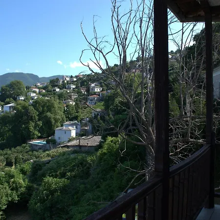 Kookooli Hotel 2*
